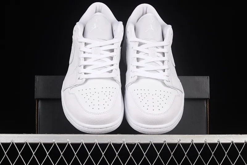 All categories Air Jordan Jordan series basketball shoes Air Jordan 1 Low G version pure original Air Jordan 1 Low AJ1 Joe 1 pure white low-top cultural basketball shoes 553558-130